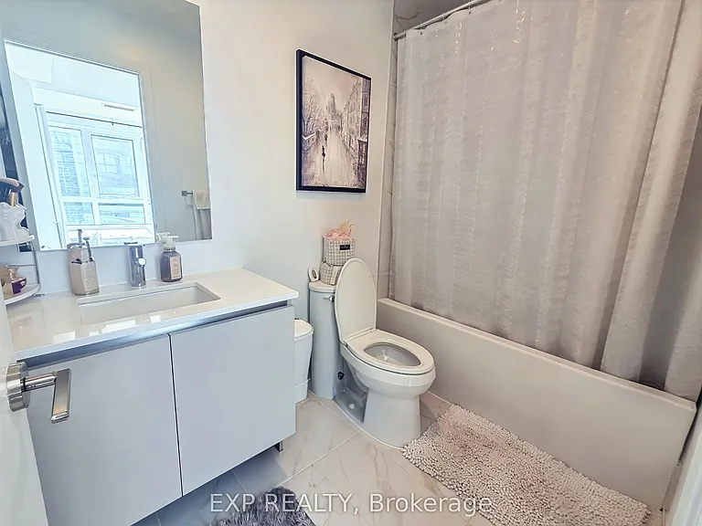 395 Dundas St W #419 — Photo 11