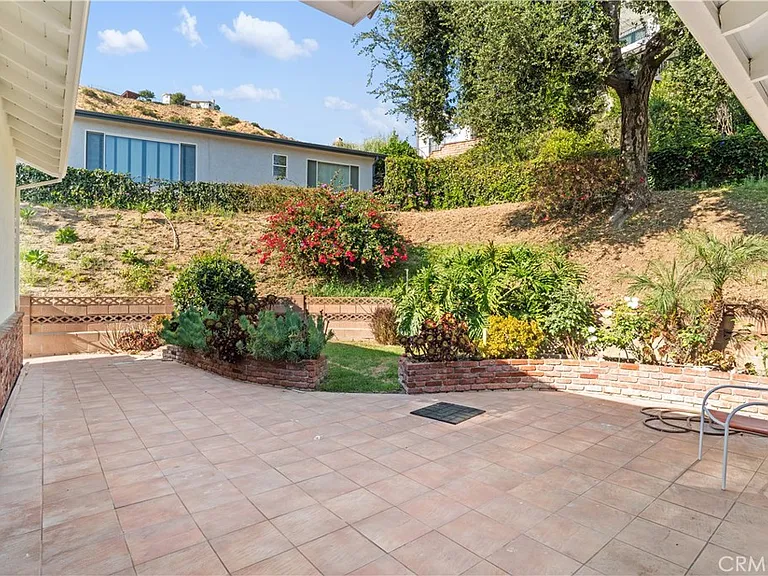1212 Alta Paseo — Photo 22