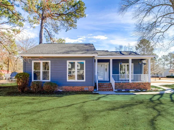 201 Pear Tree Cir, Hopkins, SC 29061