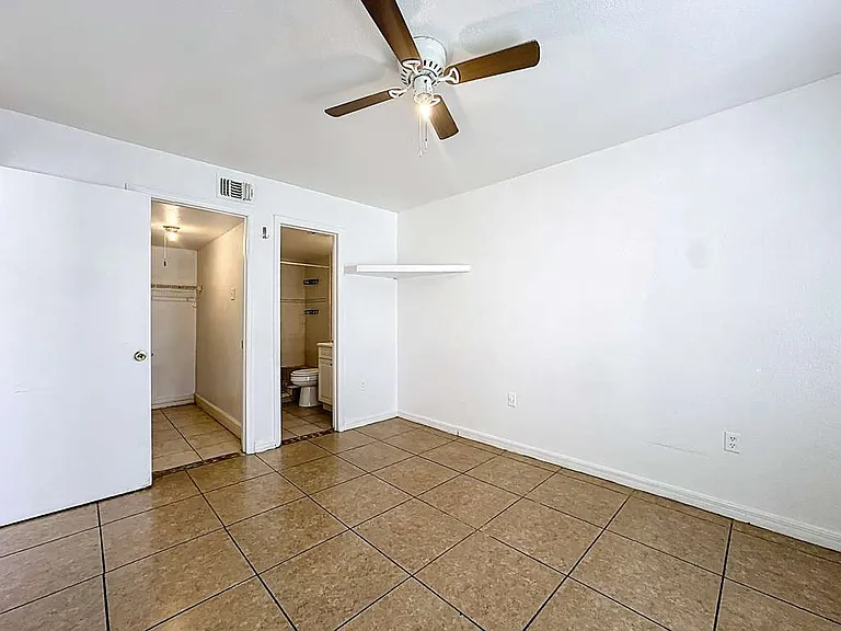 5977 Village Cir #5977 — Photo 19