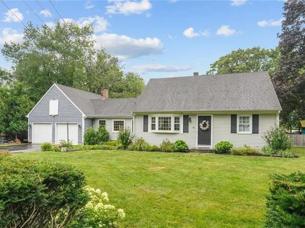 36 Barton Ave, Warren, RI 02885