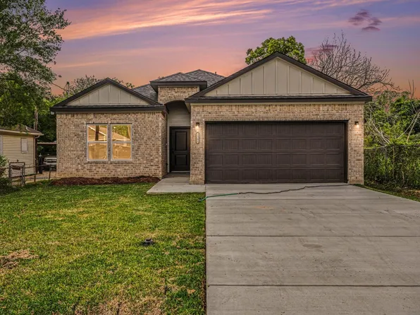 2301 Boss St, La Marque, TX 77568