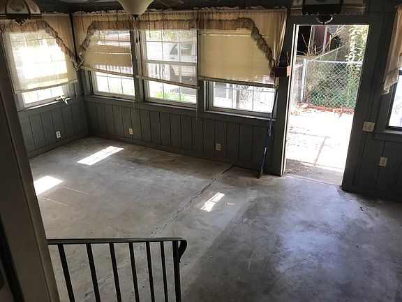 2nd image of 2685 N Fraser St.