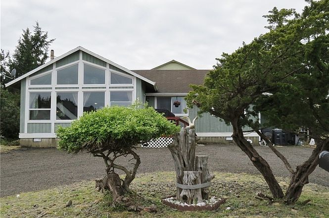 1st image of 599 Ocean Shores Blvd SW