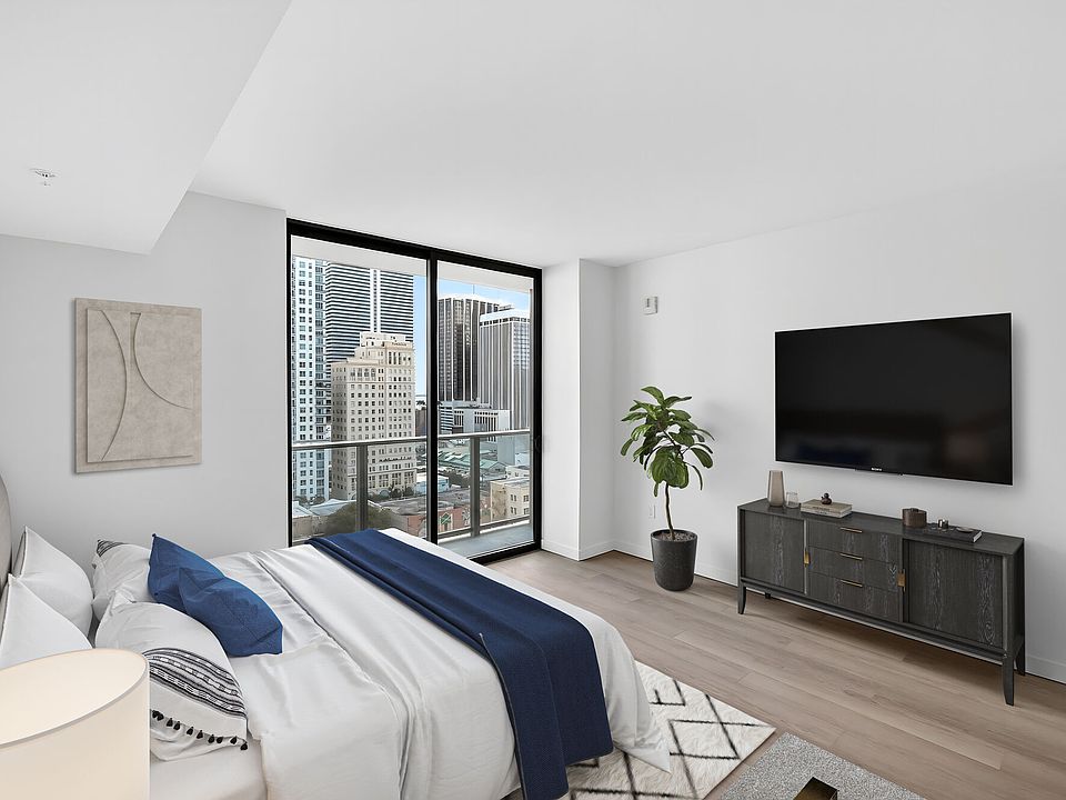 Building Photo 1