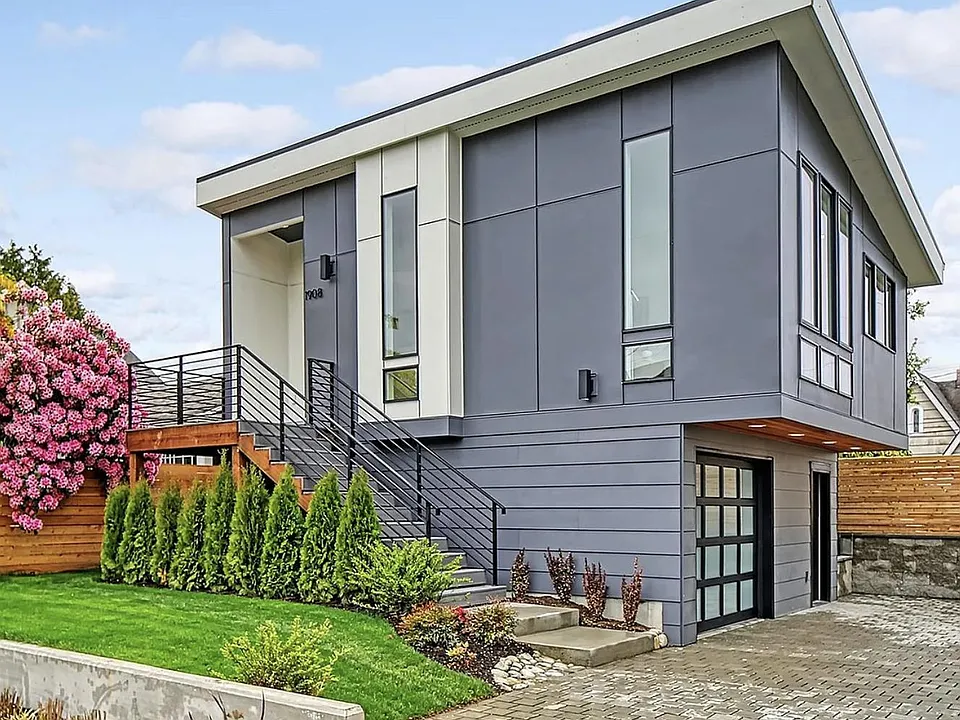 1908 28th Ave W