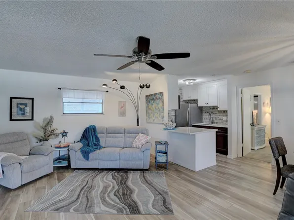 1116 Breezy Way #1H, Sebastian, FL 32958