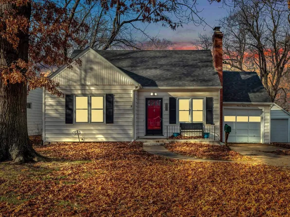 1181 SW Webster Ave, Topeka, KS 66604