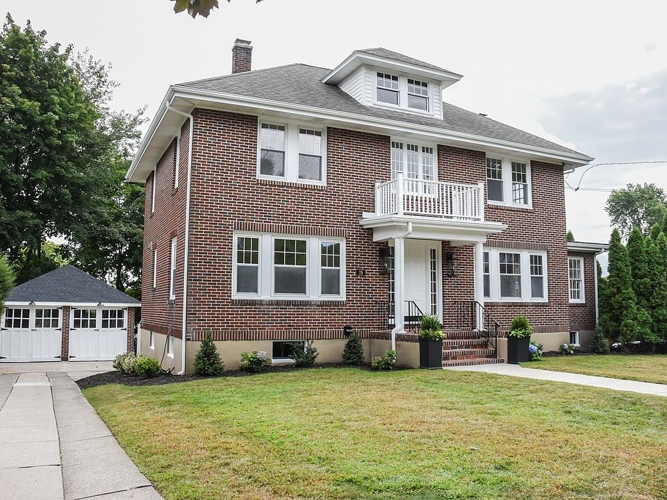 1st image of 19 Stoneleigh Rd