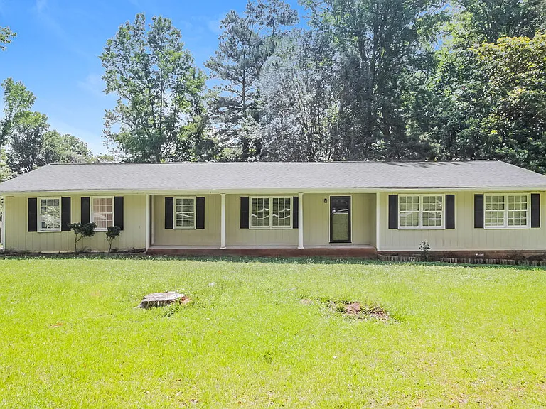 375 N Hickory Ln — Photo 1