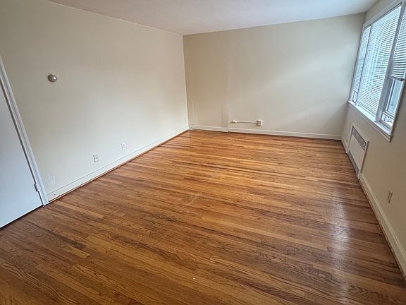 5th image of 7 Marshall St #6