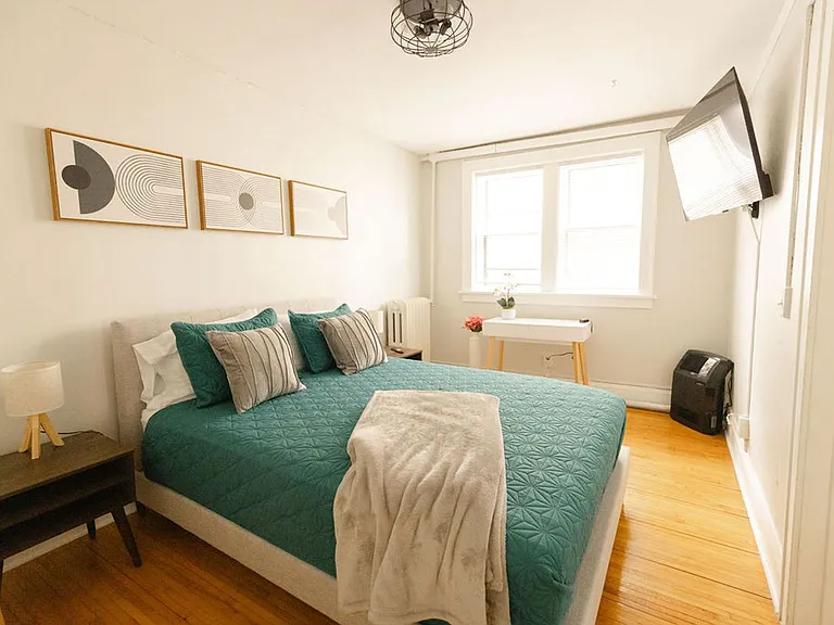 4106 Chicago Ave. S. — Photo 16