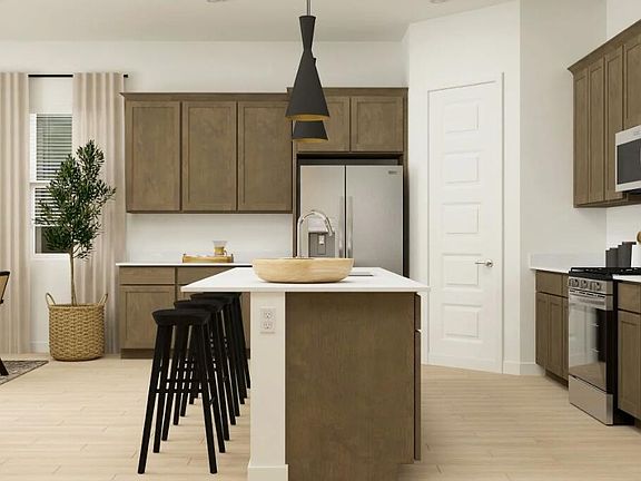 3rd image of 23206 W TAMARISK Avenue