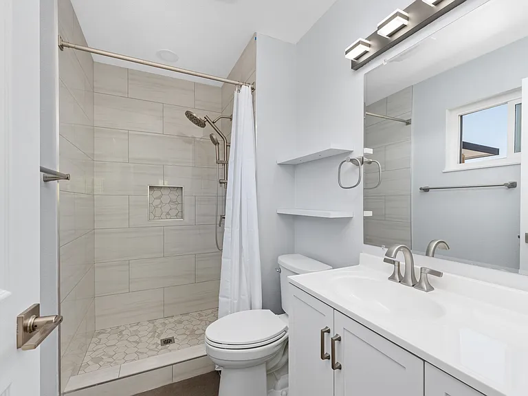4048 Marzo St — Photo 14