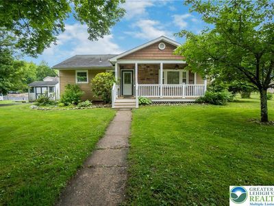 605 Delaware Ave, Portland, PA, 18351