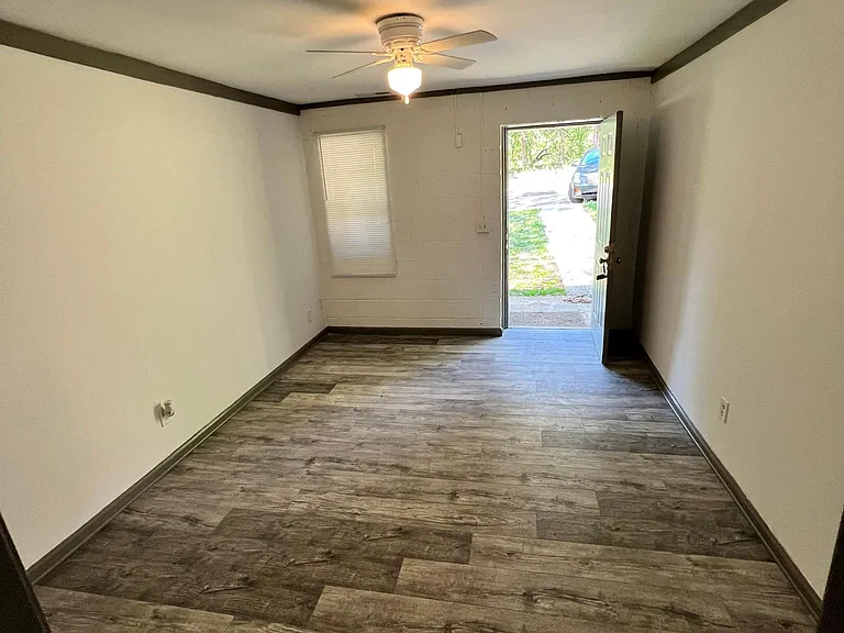 3504 Cole Ave #B — Photo 4