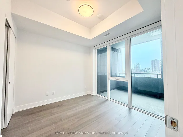 664 Spadina Ave #404 — Photo 15