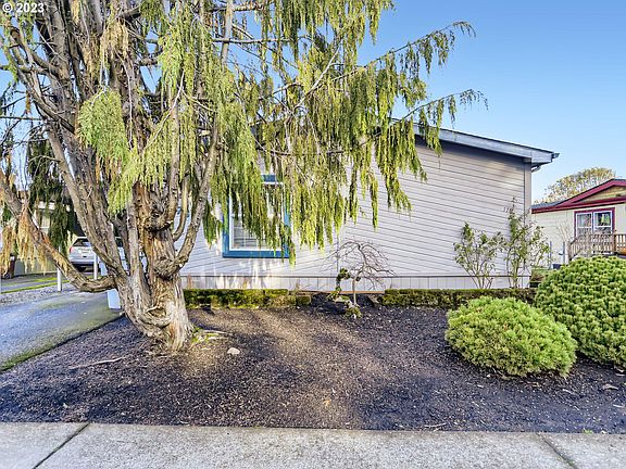 4th image of 10400 SE Cook Ct Unit 176