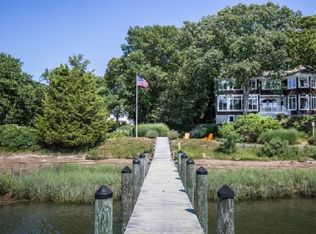 2105 Westview Dr, Mattituck, NY 11952
