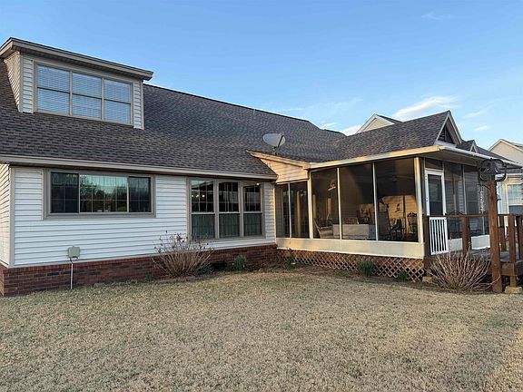 4th image of 141 Cottage Lake Rd