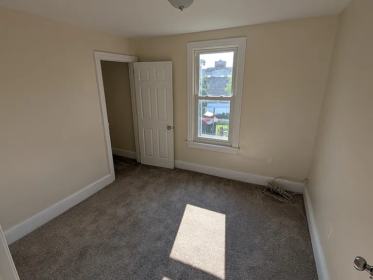 526 Chestnut St #2 — Photo 6