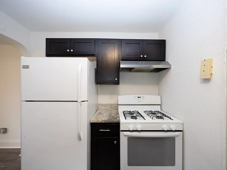 1156 Belrose Rd — Photo 4