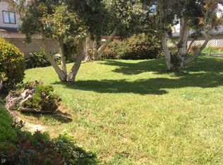 596 Victoria St APT A201, Costa Mesa, CA 92627