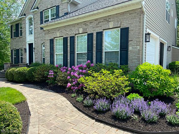 3rd image of 700 Chilham Cir