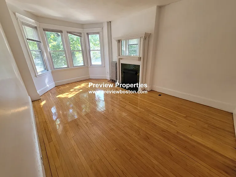 1377A Commonwealth Ave — Photo 7