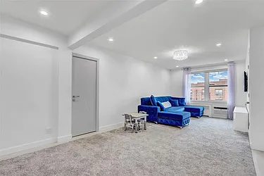 100-25 Queens Boulevard, #7M