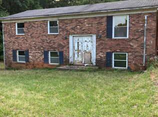 1875 Young Dr, Conover, NC 28613