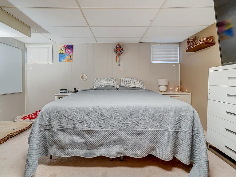 8064 Hetz Dr — Photo 40