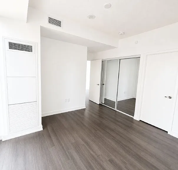 4010 Eglinton Ave W #913 — Photo 13