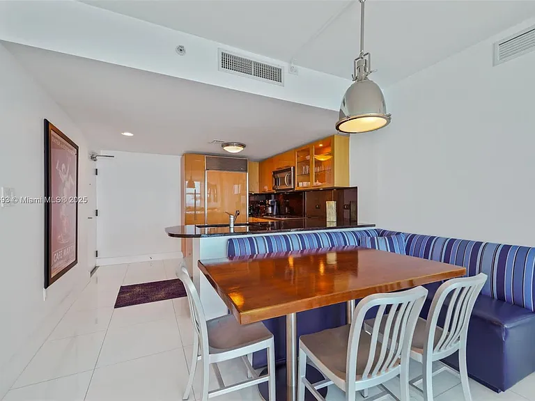 6801 Collins Ave #1204/1217 — Photo 13