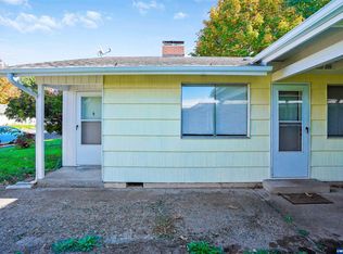 562 Plaza Del Rey NE, Salem, OR 97303