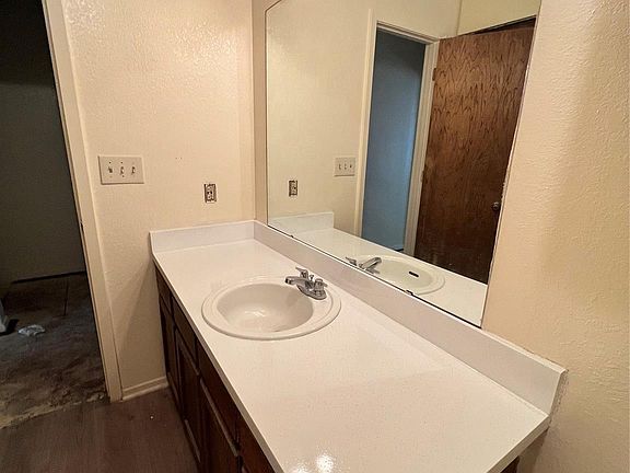 2nd image of 3818 Coates Cir #3818
