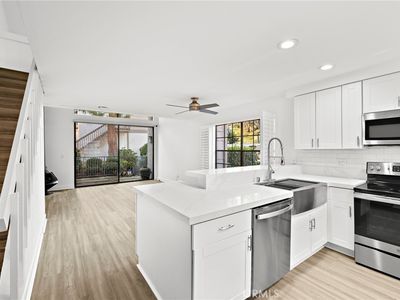 26701 Quail Crk APT 301, Laguna Hills, CA, 92656