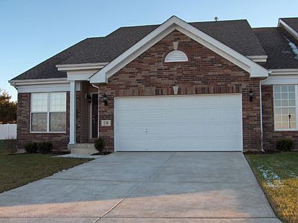1.5 story villa!