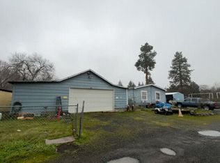1043 Irvine St W, The Dalles, OR 97058