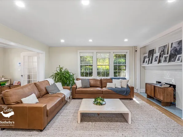 116-33 Union Turnpike image 3 of 40