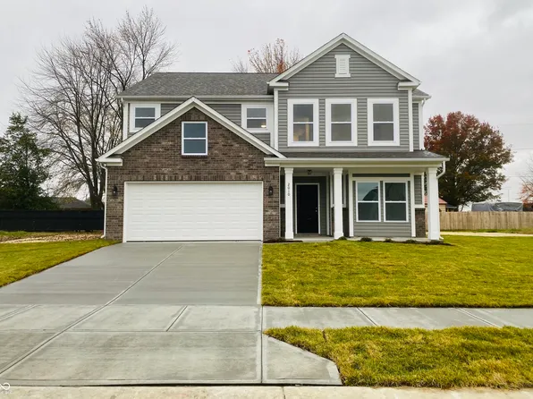 2010 Sandhill Dr, Seymour, IN 47274