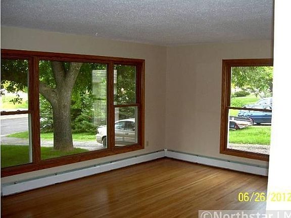 2nd image of 8620 Park St