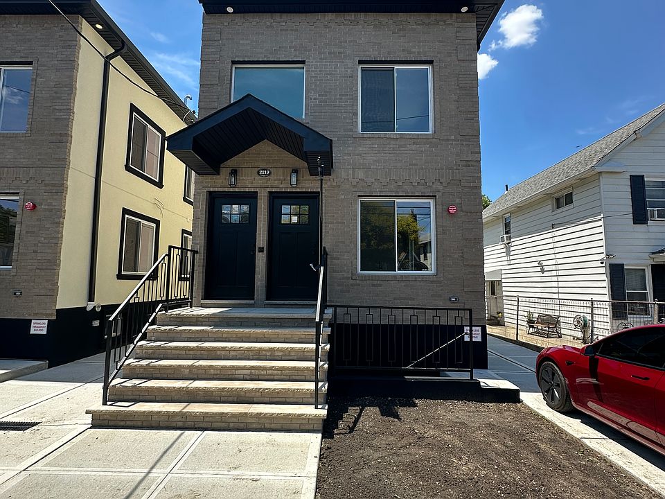 1st image of 2219 Seymour Ave #1