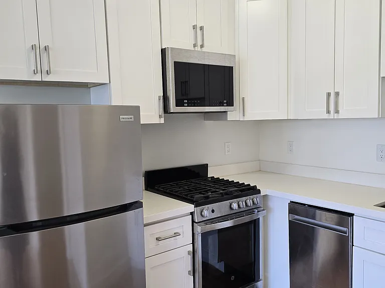 1359 Hayes St #7 — Photo 1