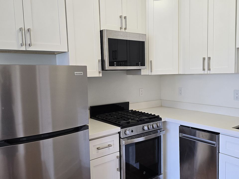 1st image of 1359 Hayes St APT 7