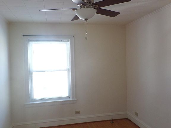 2nd image of 4303 W Sunnyside Ave APT 2
