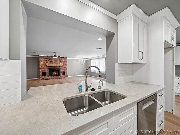 4th image of 1863 E 57th Pl