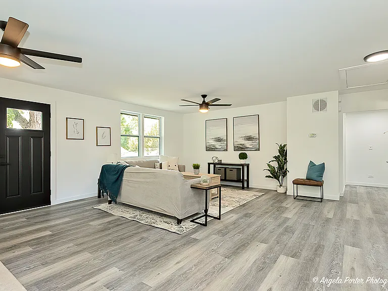 23576 N Overhill Dr — Photo 4