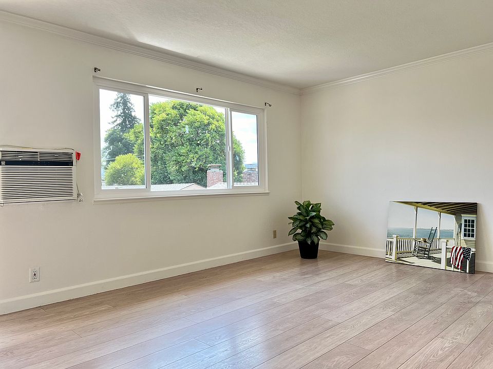1st image of 867 Gallatin Dr APT 4