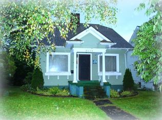 3616 Rockefeller Ave, Everett, WA 98201